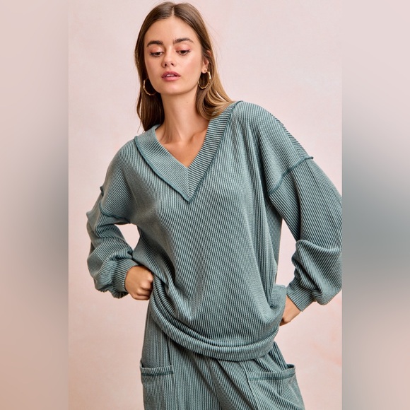 BiBi Two Tone Cord Rib Contrast Stitching V-Neck Top and Pants Set 10010018709 - Picture 7 of 11